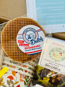 8 Hot Chocolate Bombs/ 8 Stroopwafels